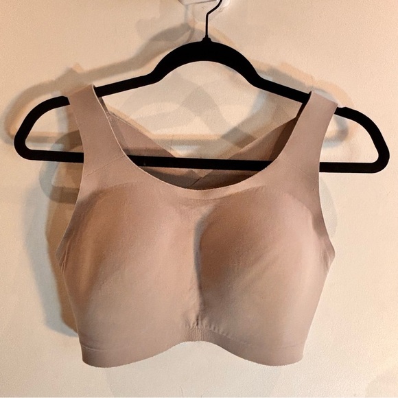 LULULEMON Sz 34DD Seamless Nude Athletic Sports Bra Padded Criss Cross Back - Picture 1 of 8